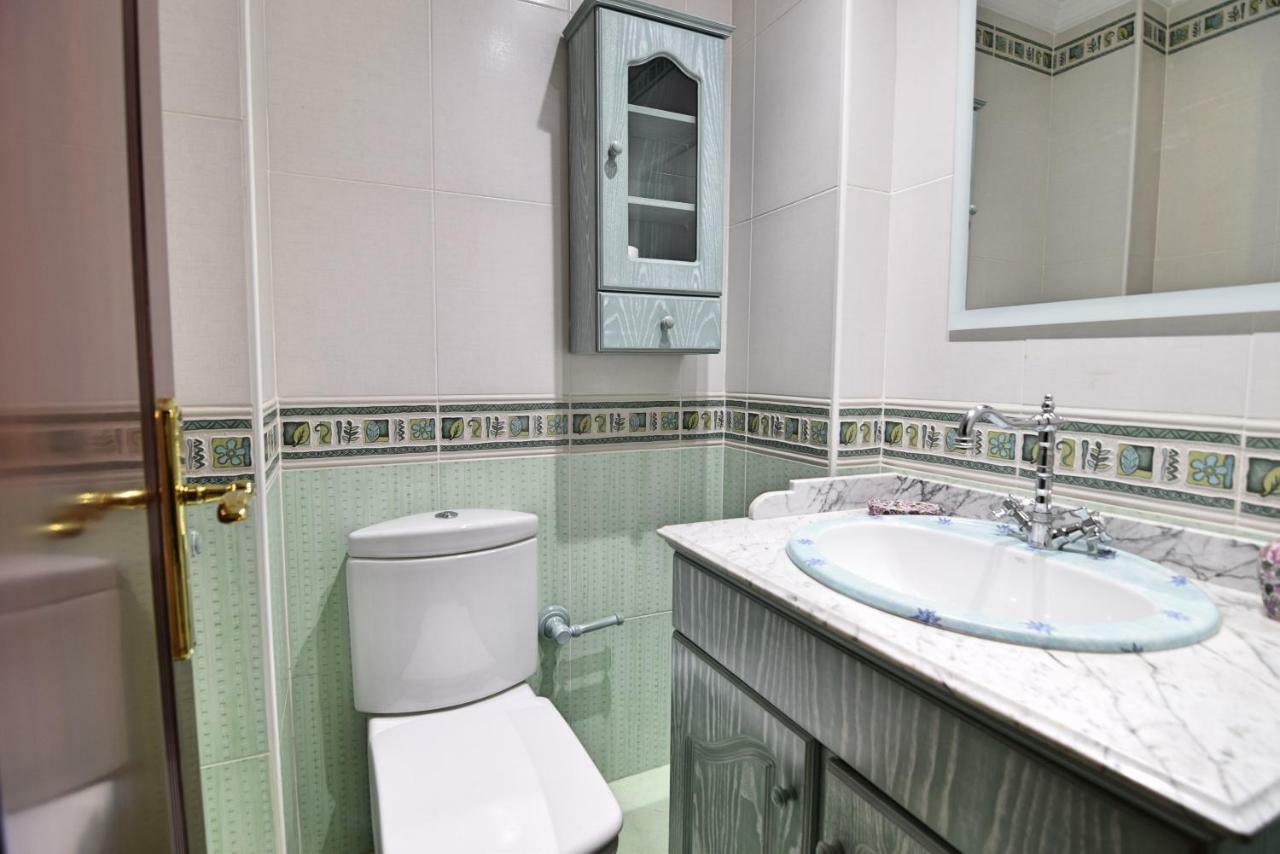 Apt Luxury Reding Solo Familias Málaga Eksteriør billede